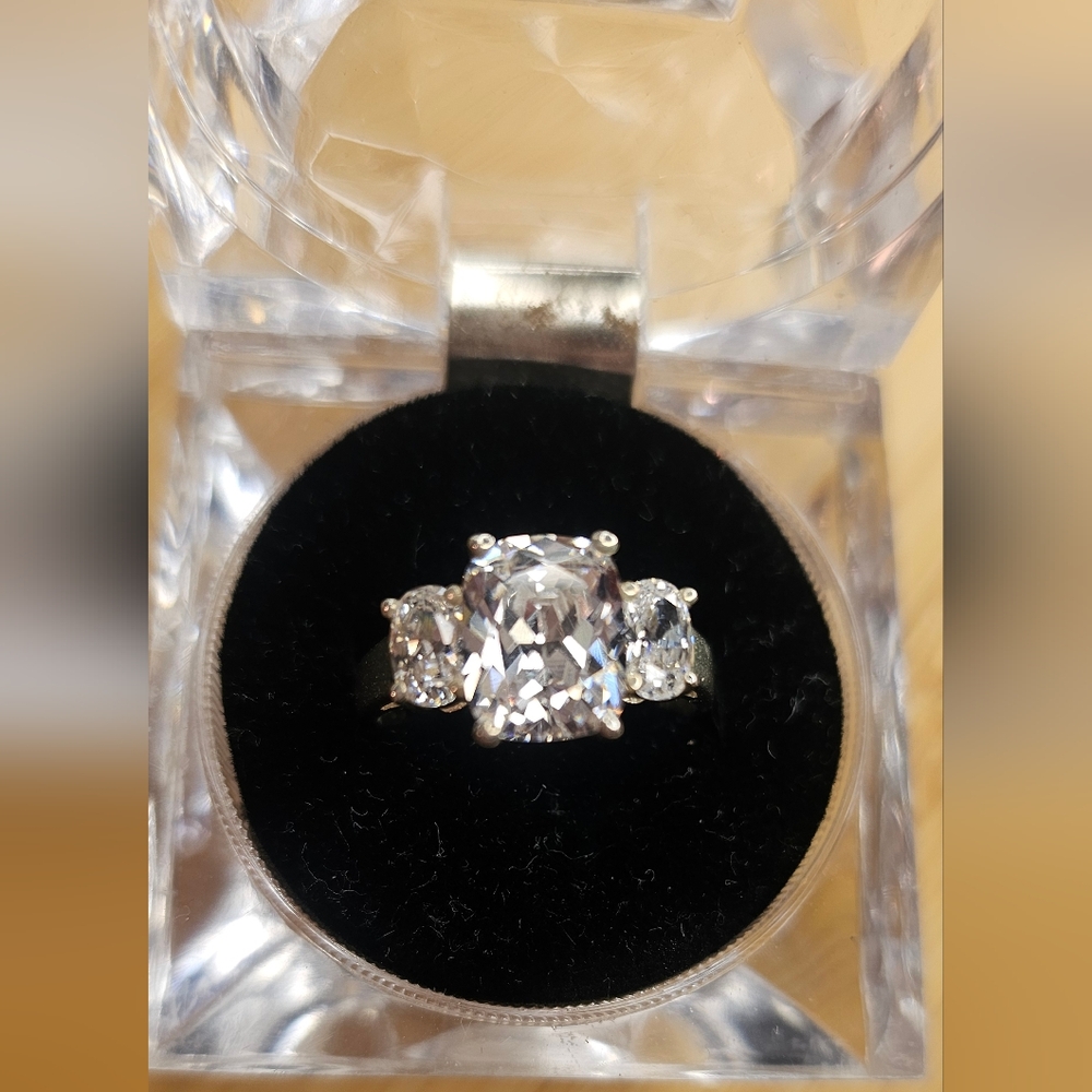VTG Avon Sterling Elegant Triple Stone Ring